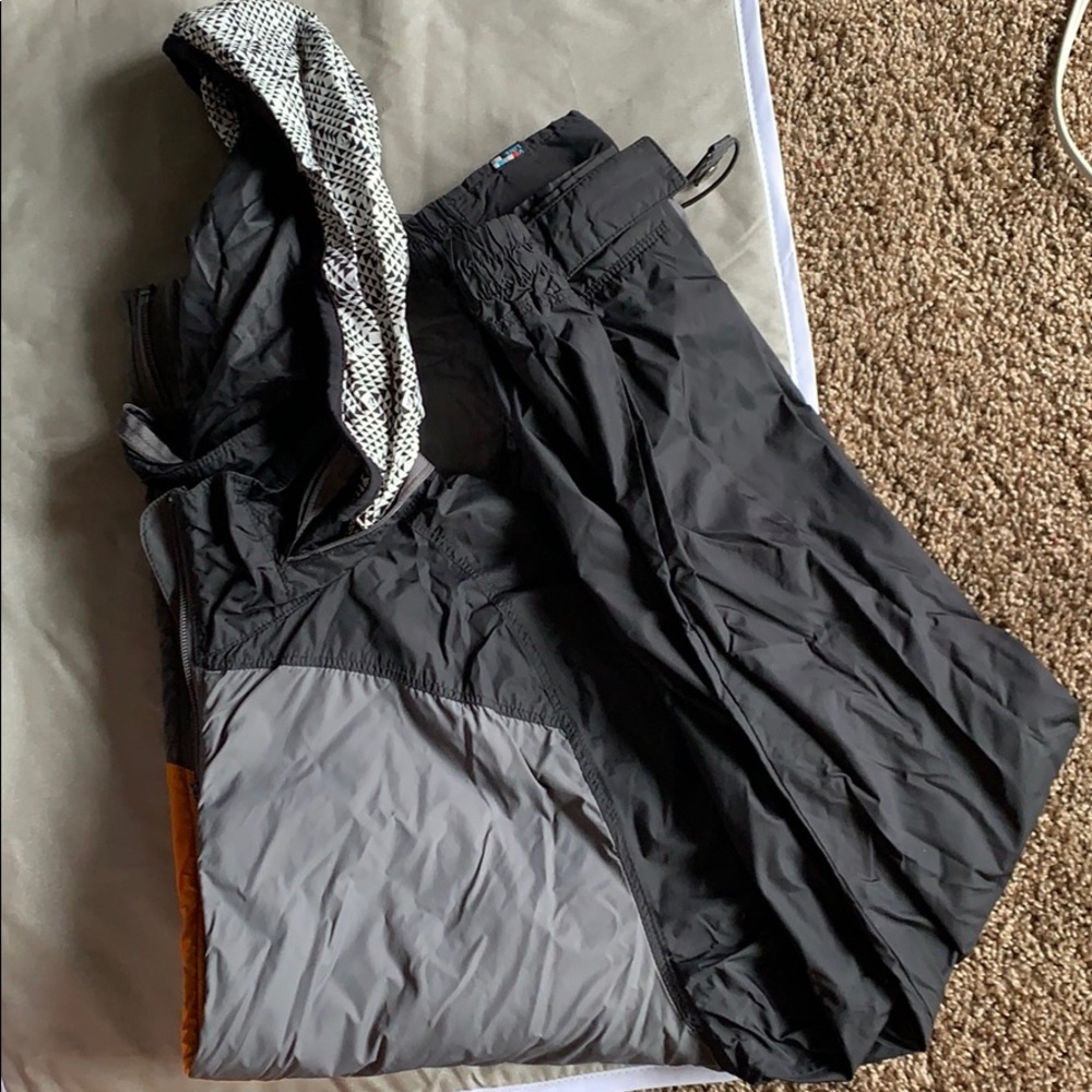 Volcom windbreaker jacket